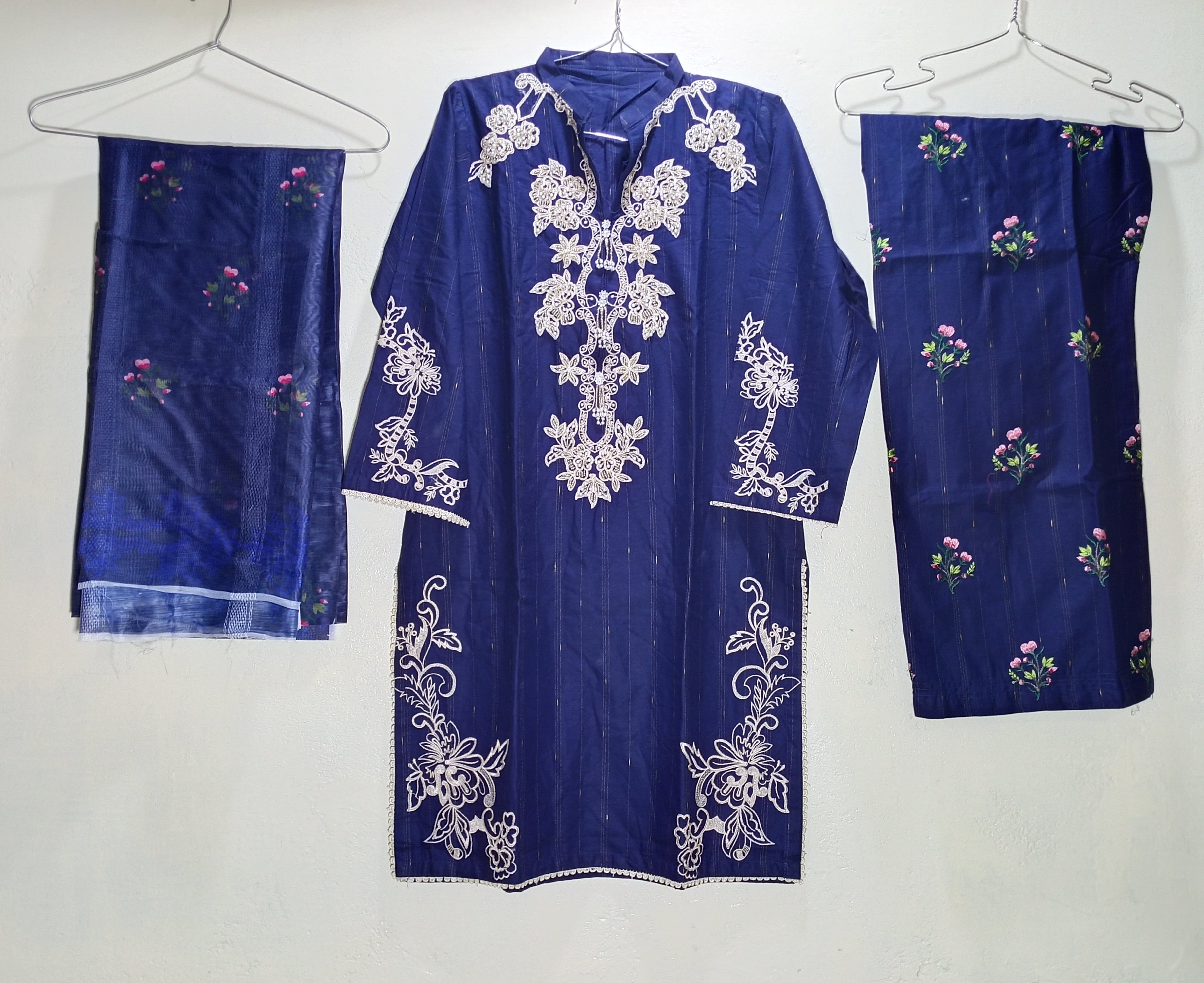 ✨“ Floral Embroidered 3 Piece Khaddar Suit Clean and Classy