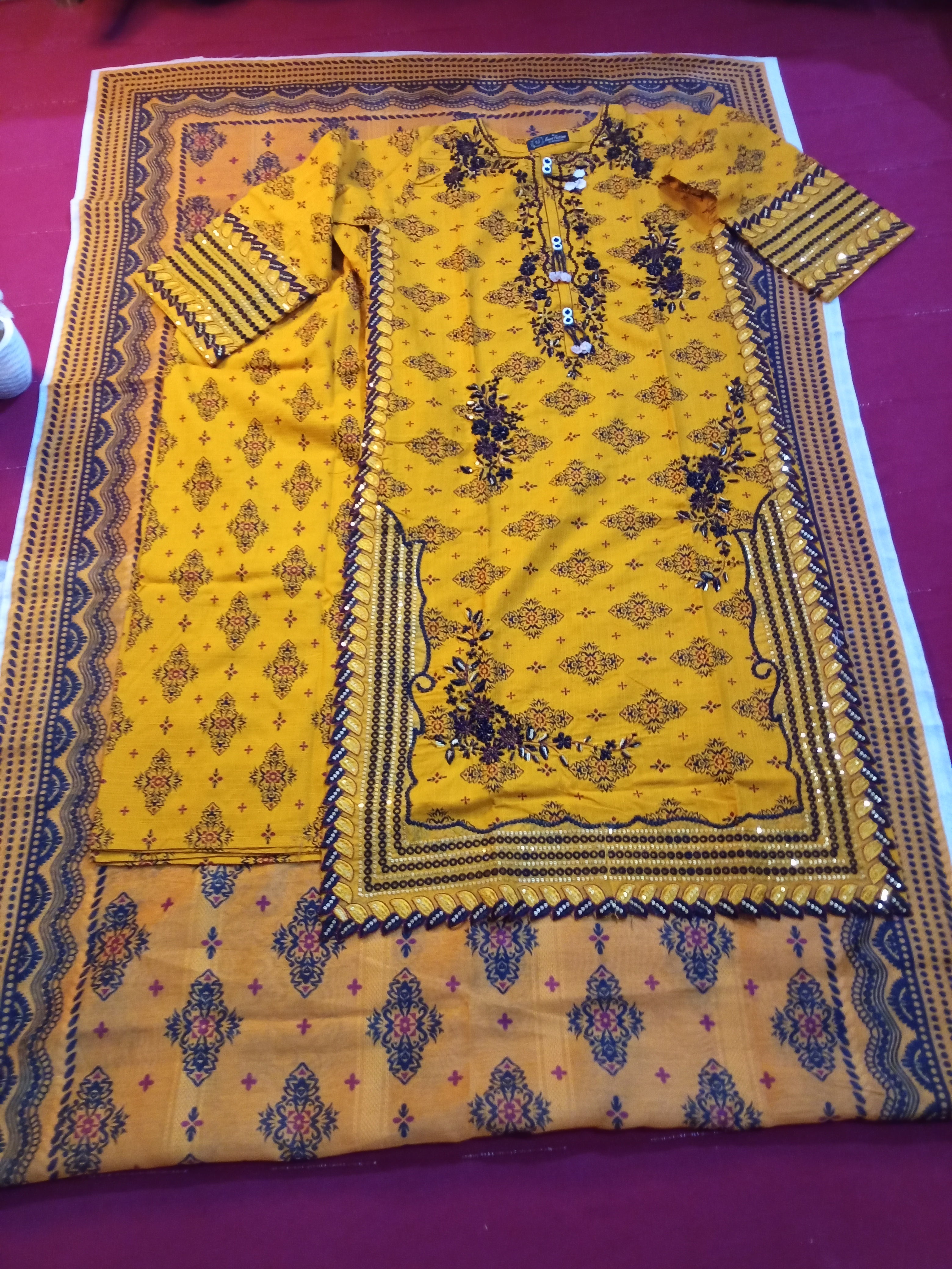 *✨ Khaddar 3-Piece Suit – Mustard Elegance ✨*